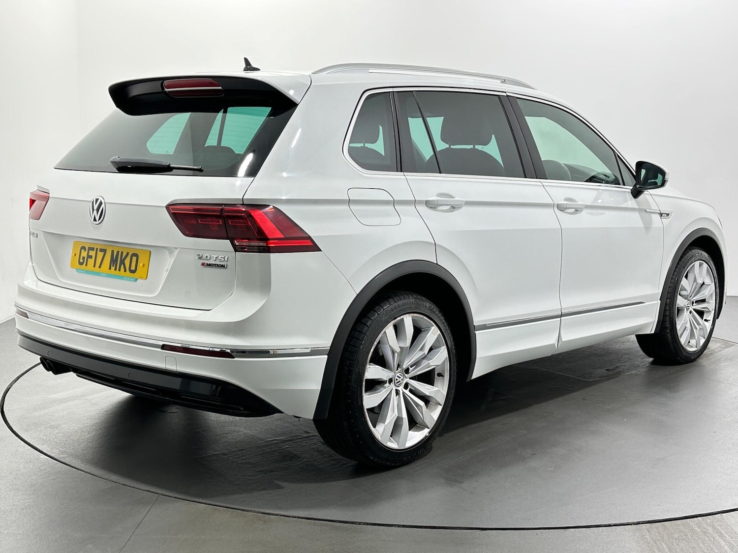 Used Volkswagen Tiguan 2017 for sale - 76878536: Photo 8