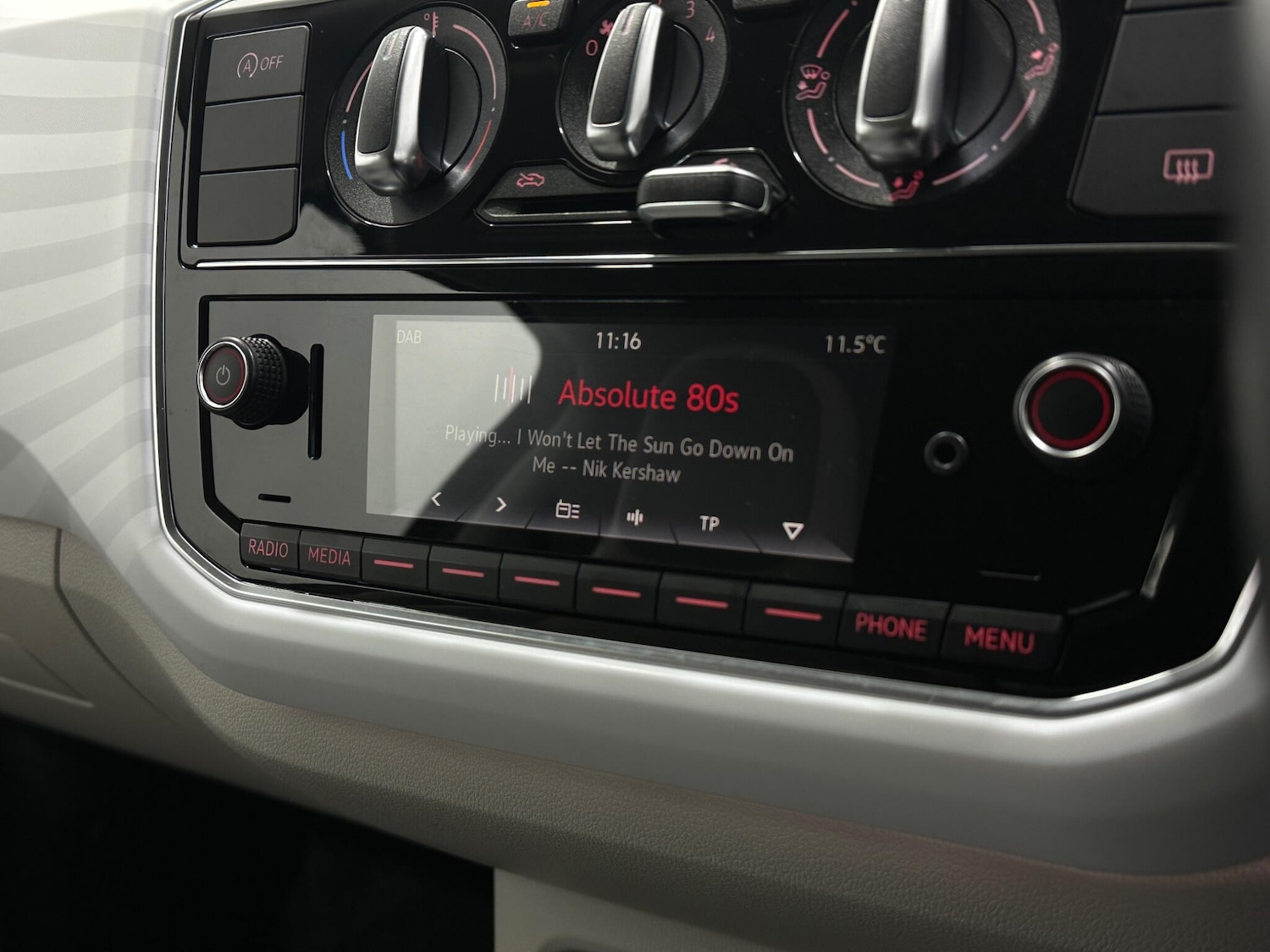 Used Volkswagen up! 2019 for sale - 76878963: Photo 17