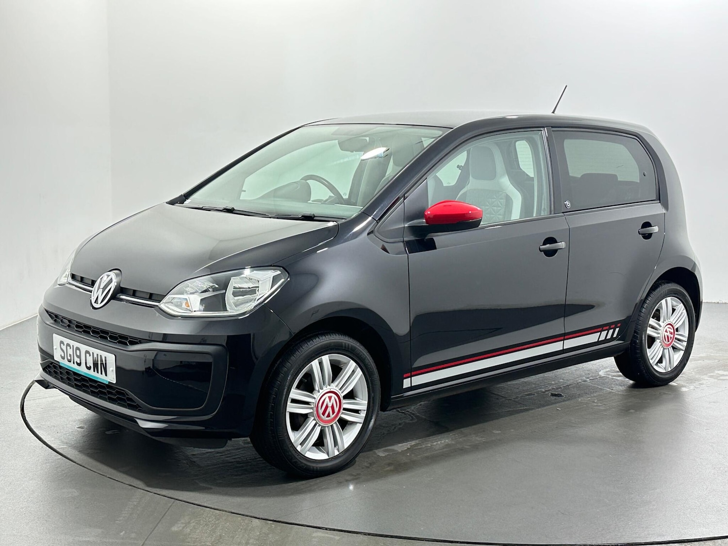 Used Volkswagen up! 2019 for sale - 76878963: Photo 4