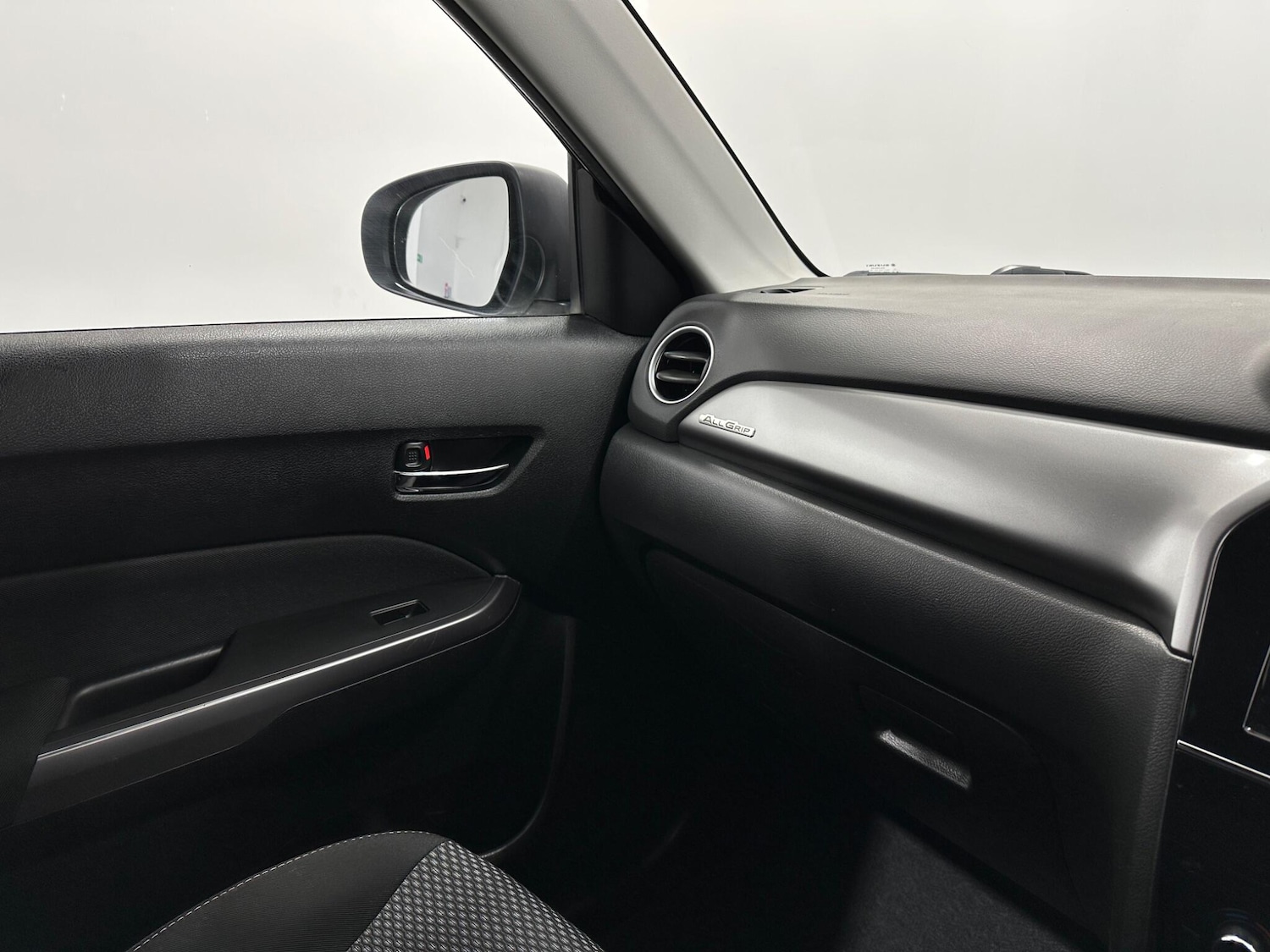 Used Suzuki Vitara for sale - 77190597: Photo 25