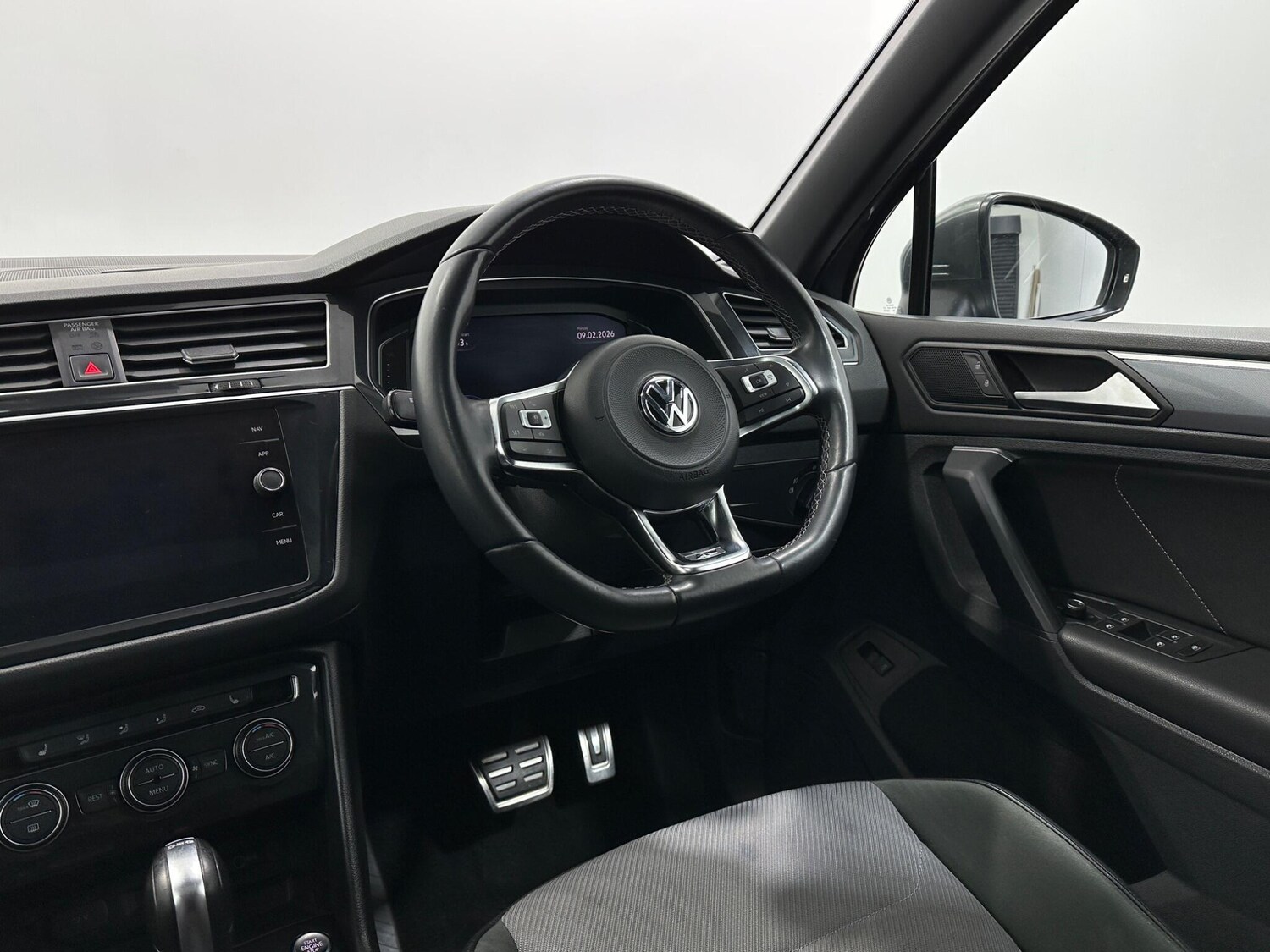 Used Volkswagen Tiguan for sale - 77497512: Photo 11