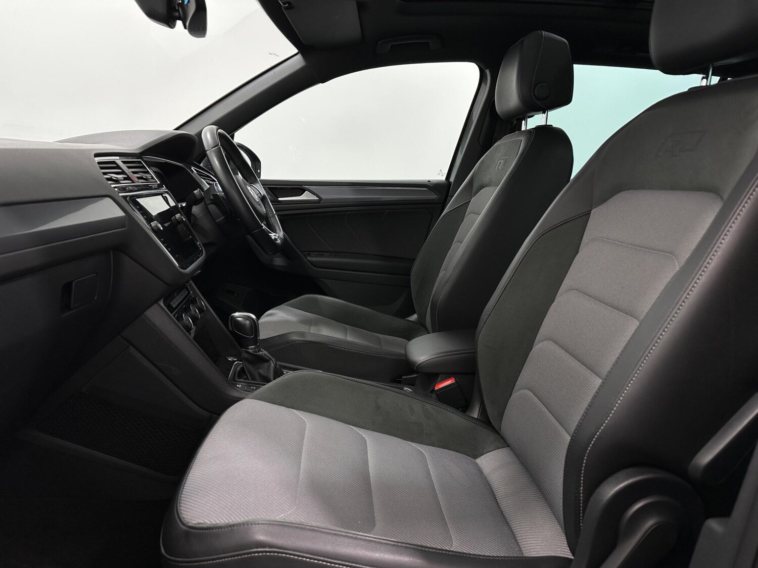 Used Volkswagen Tiguan for sale - 77497512: Photo 36