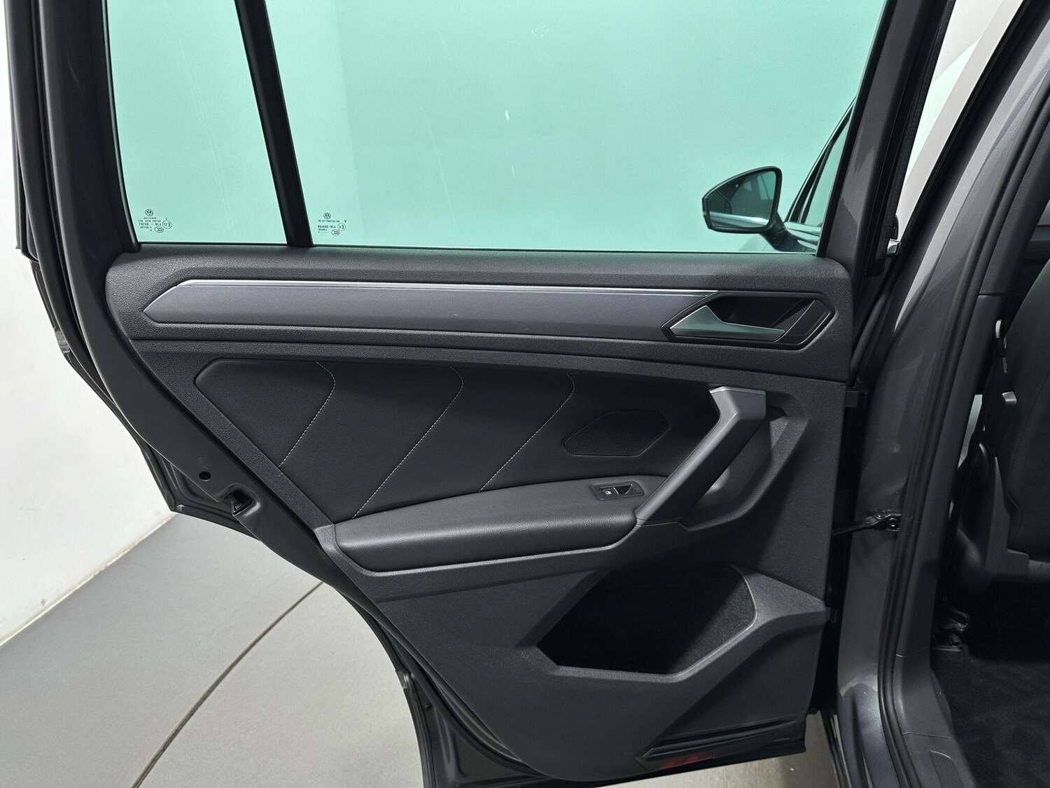 Used Volkswagen Tiguan for sale - 77497512: Photo 42