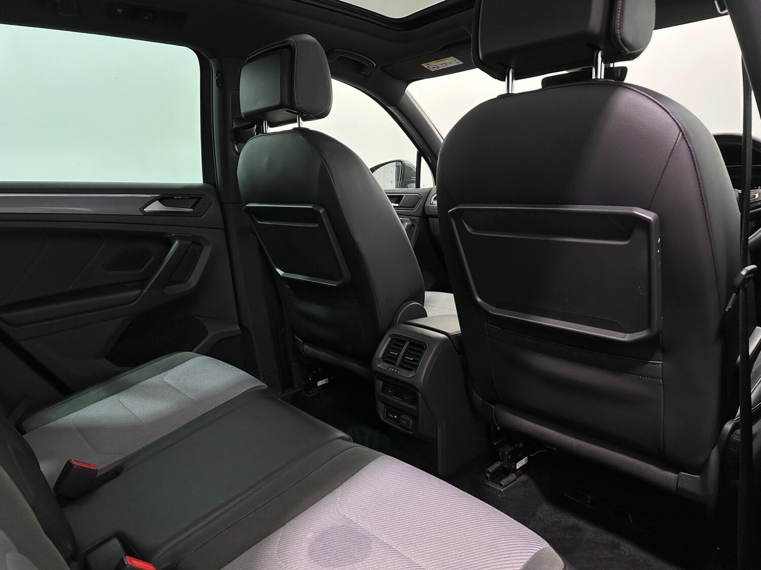 Used Volkswagen Tiguan for sale - 77497512: Photo 43