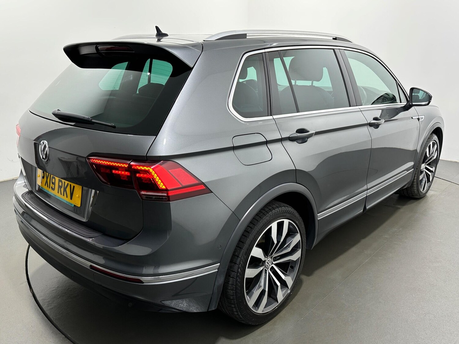 Used Volkswagen Tiguan for sale - 77497512: Photo 55