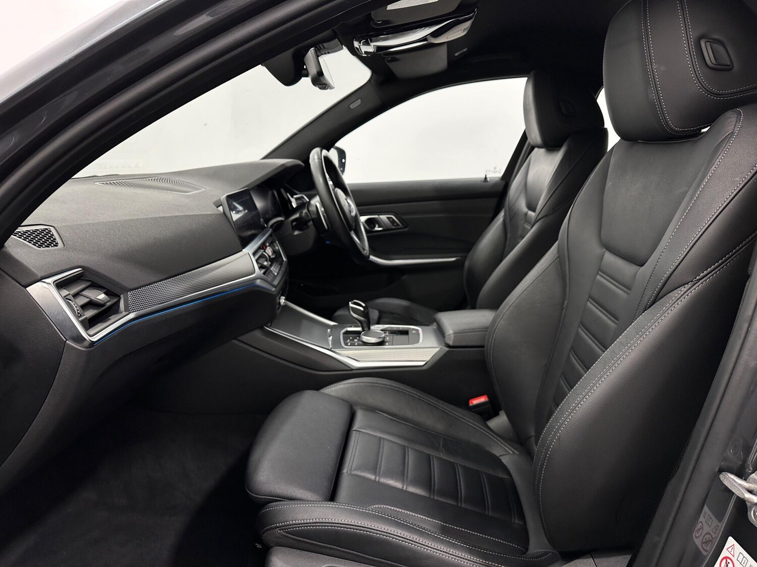 Used BMW 3 Series 2021 for sale - 76878847: Photo 32