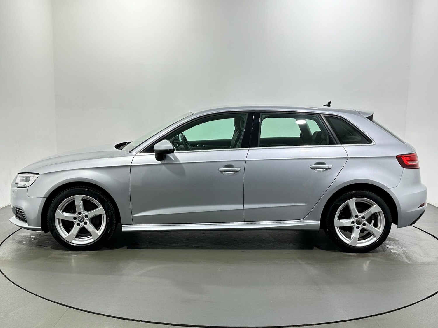 Used Audi A3 2020 for sale - 77838557: Photo 5