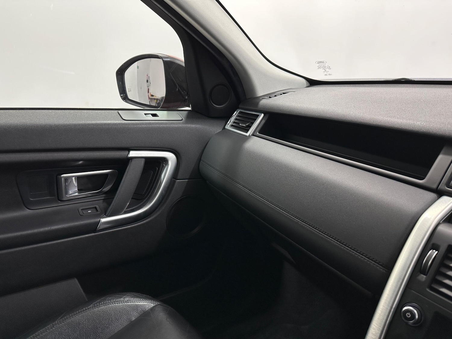 Used Land Rover Discovery Sport 2016 for sale - 78148153: Photo 26