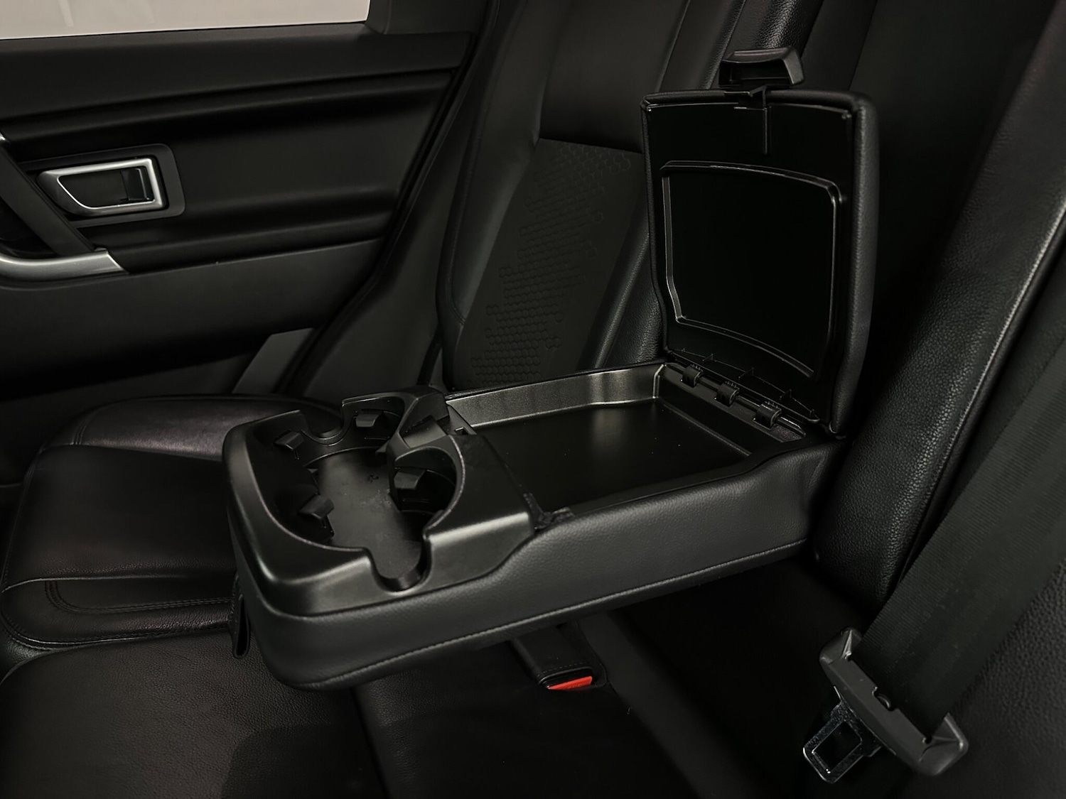 Used Land Rover Discovery Sport 2016 for sale - 78148153: Photo 40