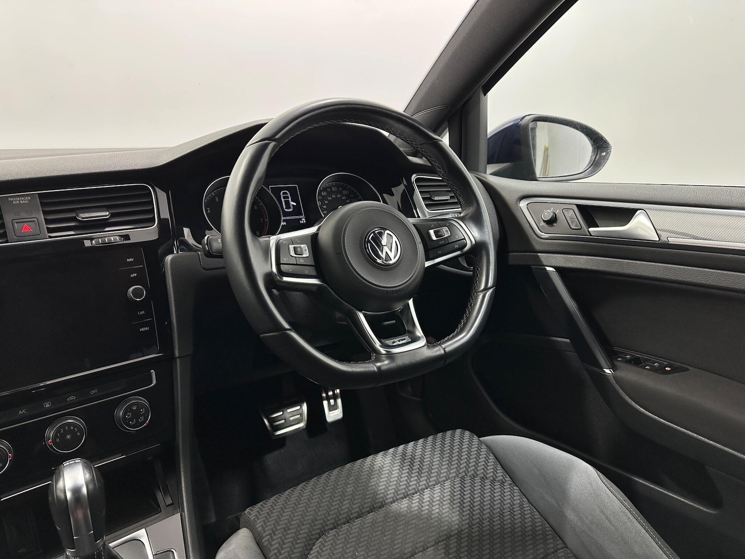 Used Volkswagen Golf 2019 for sale - 78072929: Photo 10