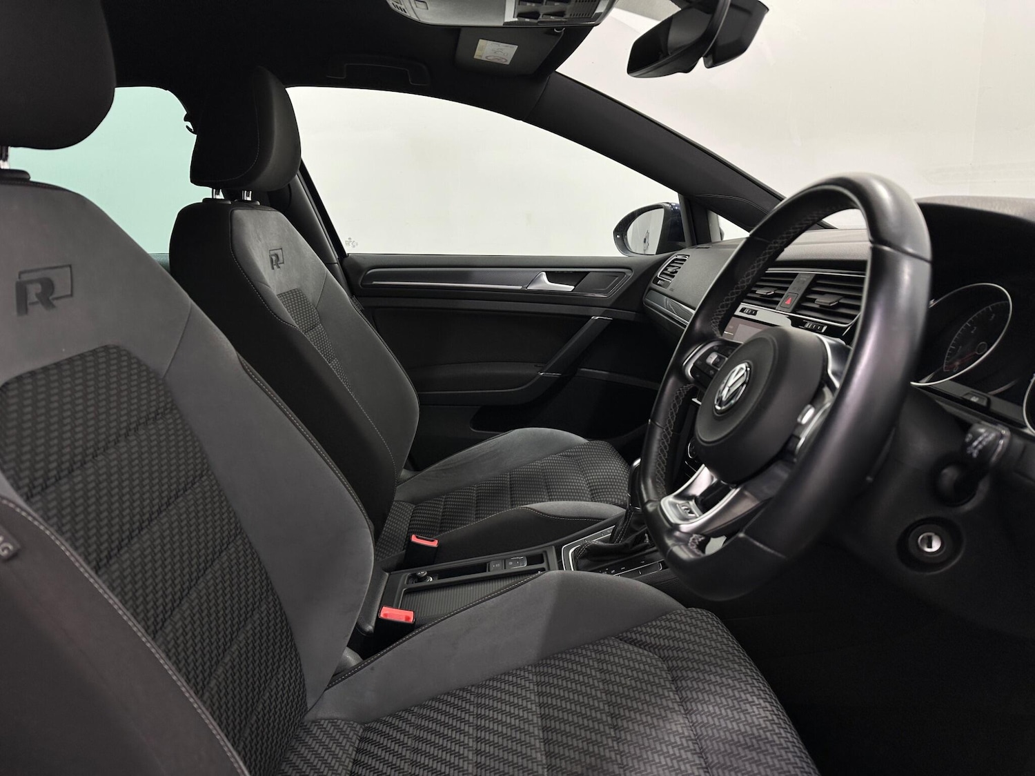 Used Volkswagen Golf 2019 for sale - 78072929: Photo 31