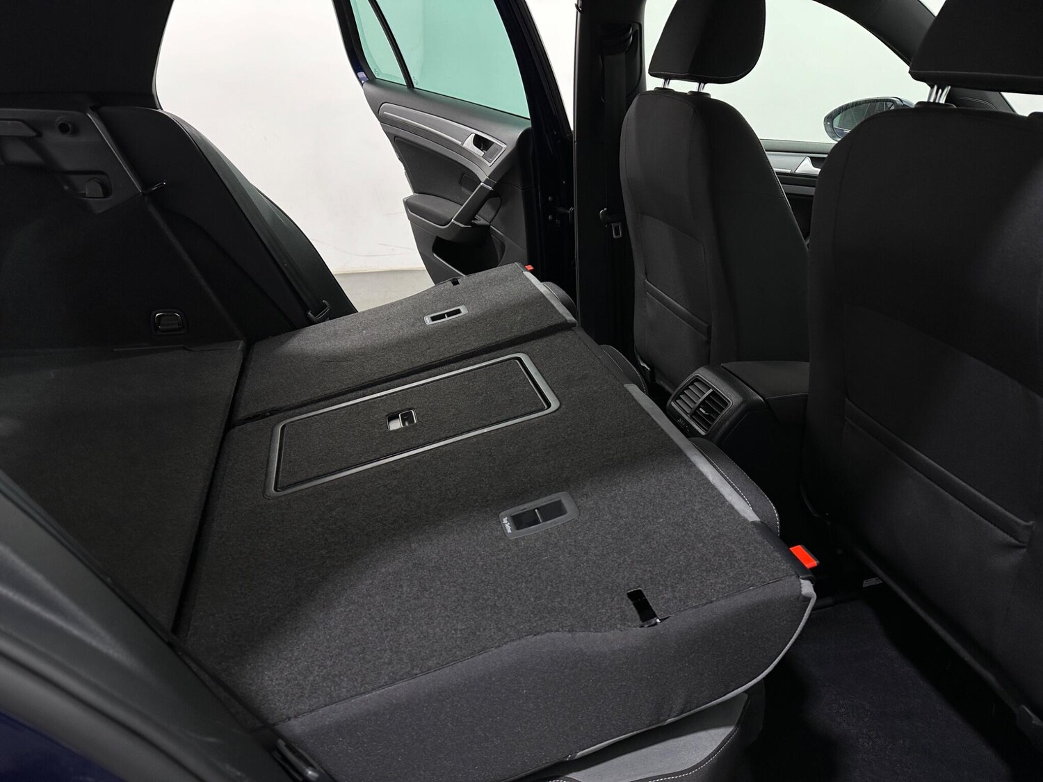 Used Volkswagen Golf 2019 for sale - 78072929: Photo 45