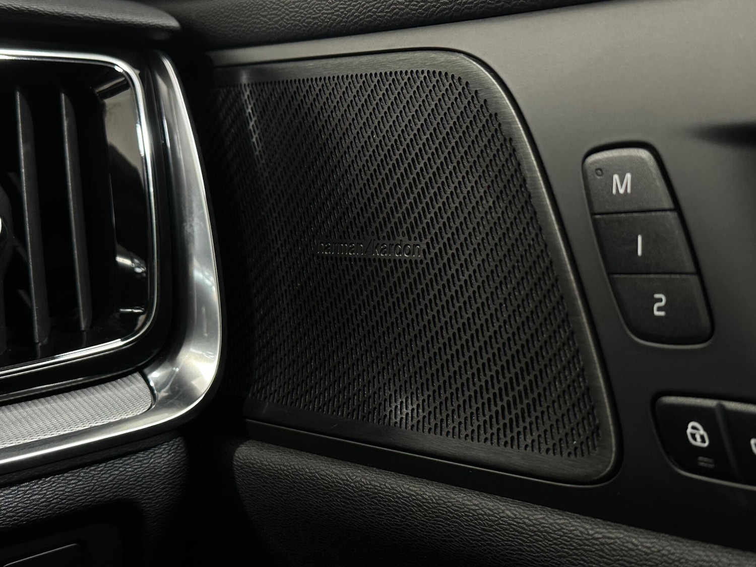 Used Volvo S60 for sale - 78135693: Photo 19