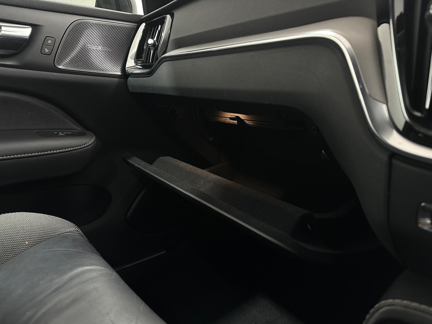 Used Volvo S60 for sale - 78135693: Photo 30