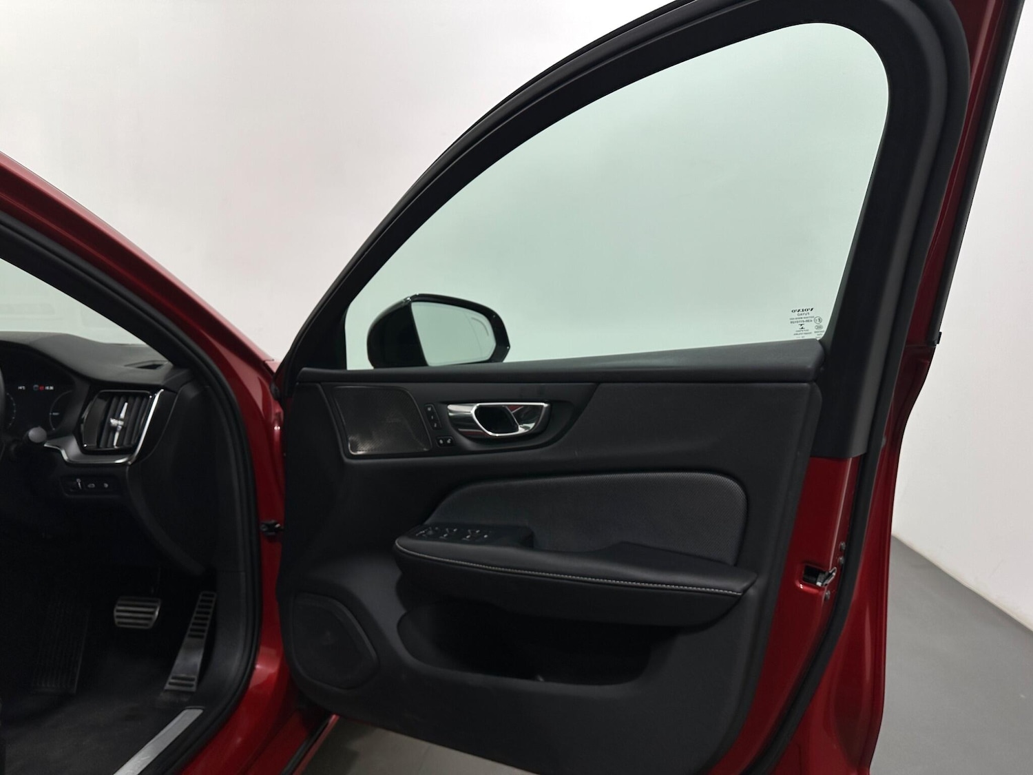 Used Volvo S60 for sale - 78135693: Photo 35