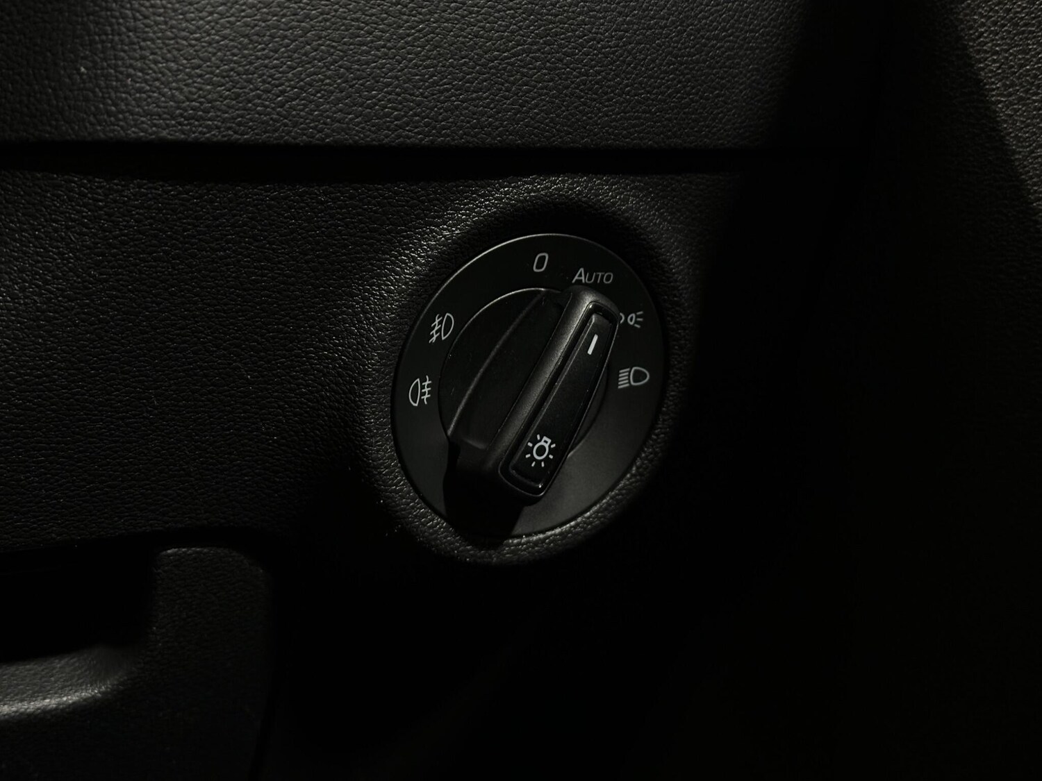 Used Skoda Karoq 2019 for sale - 77510657: Photo 17