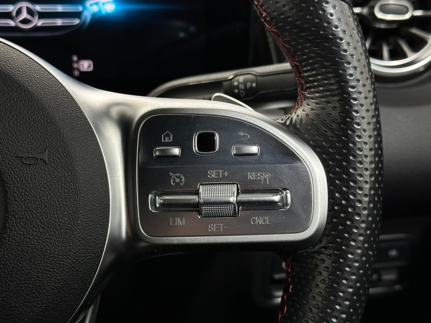 Used Mercedes-Benz GLB for sale - 76887342: Photo 15