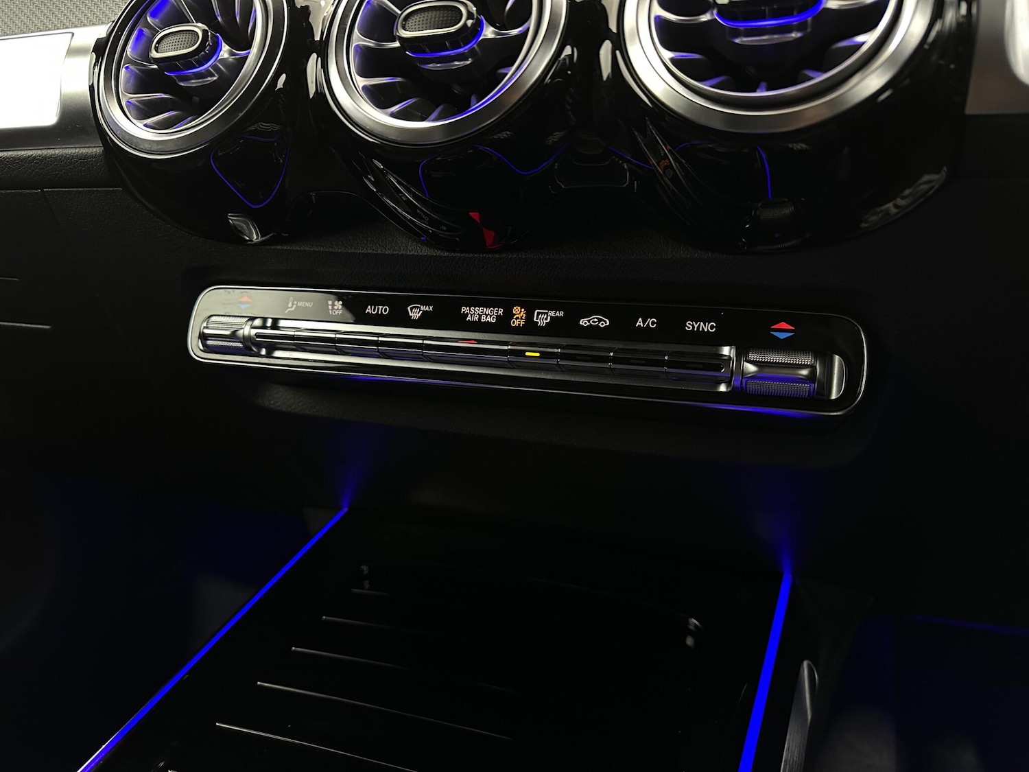 Used Mercedes-Benz GLB for sale - 76887342: Photo 22