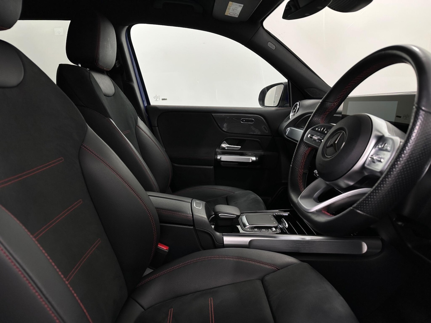 Used Mercedes-Benz GLB for sale - 76887342: Photo 32