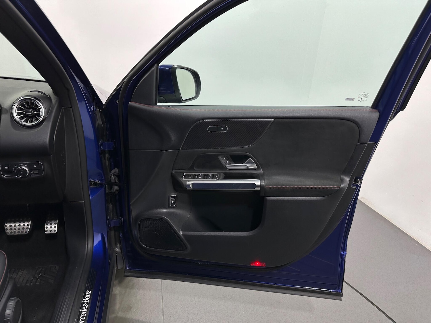 Used Mercedes-Benz GLB for sale - 76887342: Photo 34