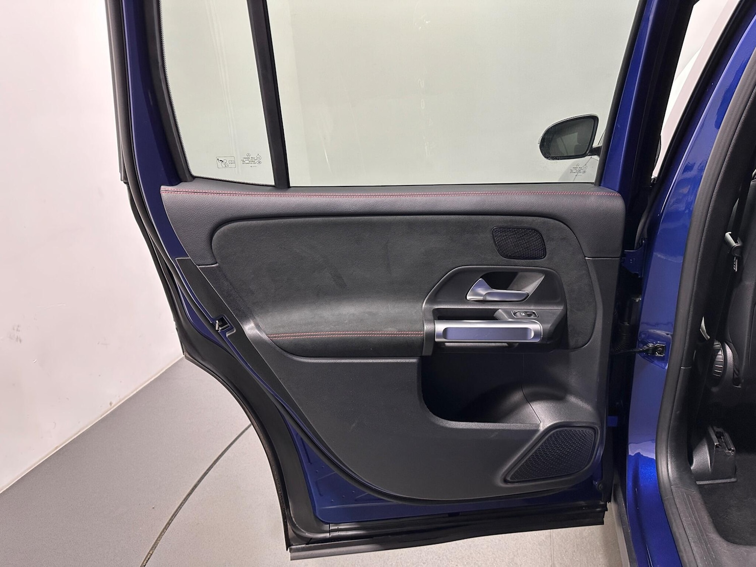 Used Mercedes-Benz GLB for sale - 76887342: Photo 40