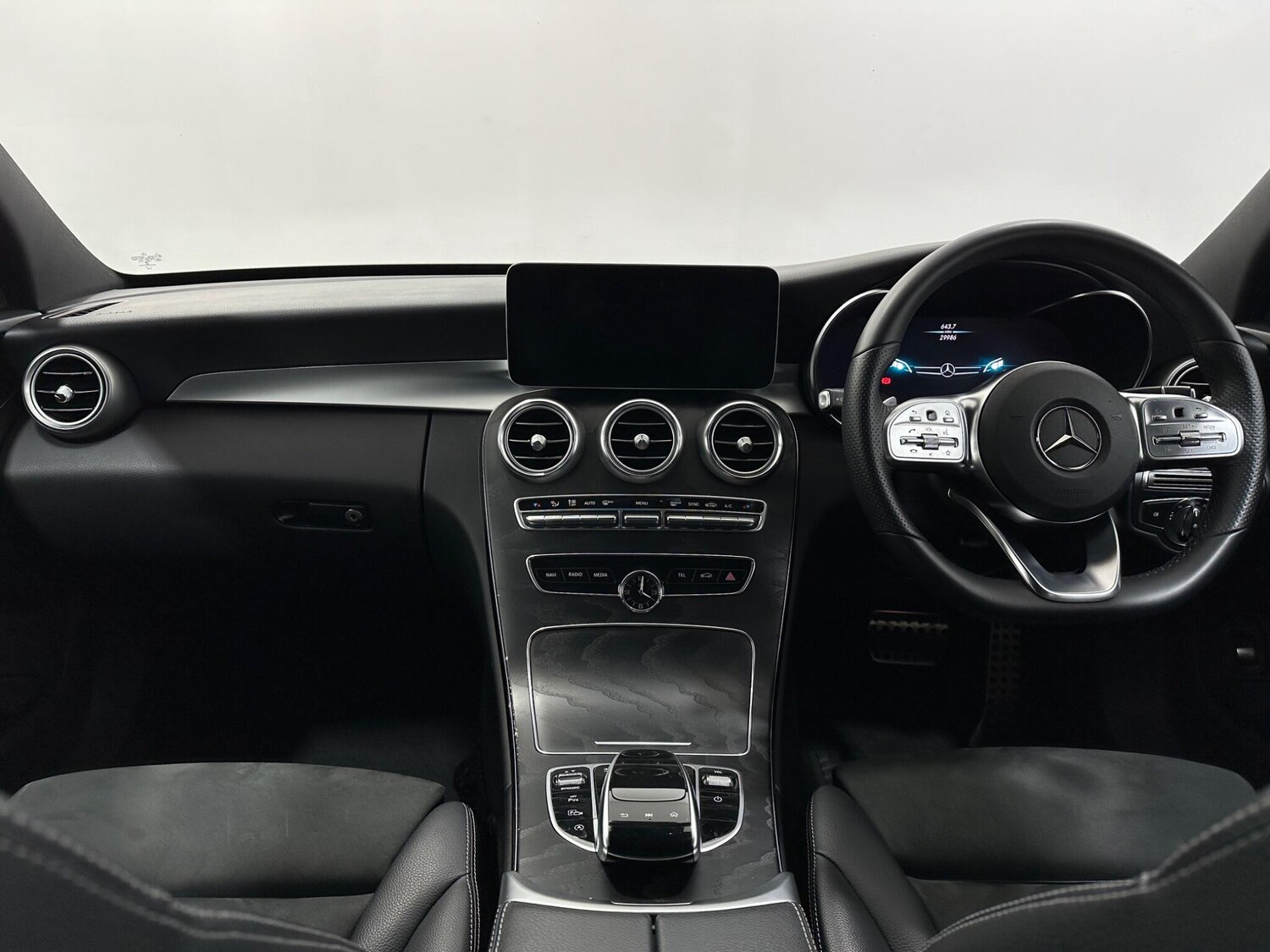 Used Mercedes-Benz C Class 2018 for sale - 77509965: Photo 21