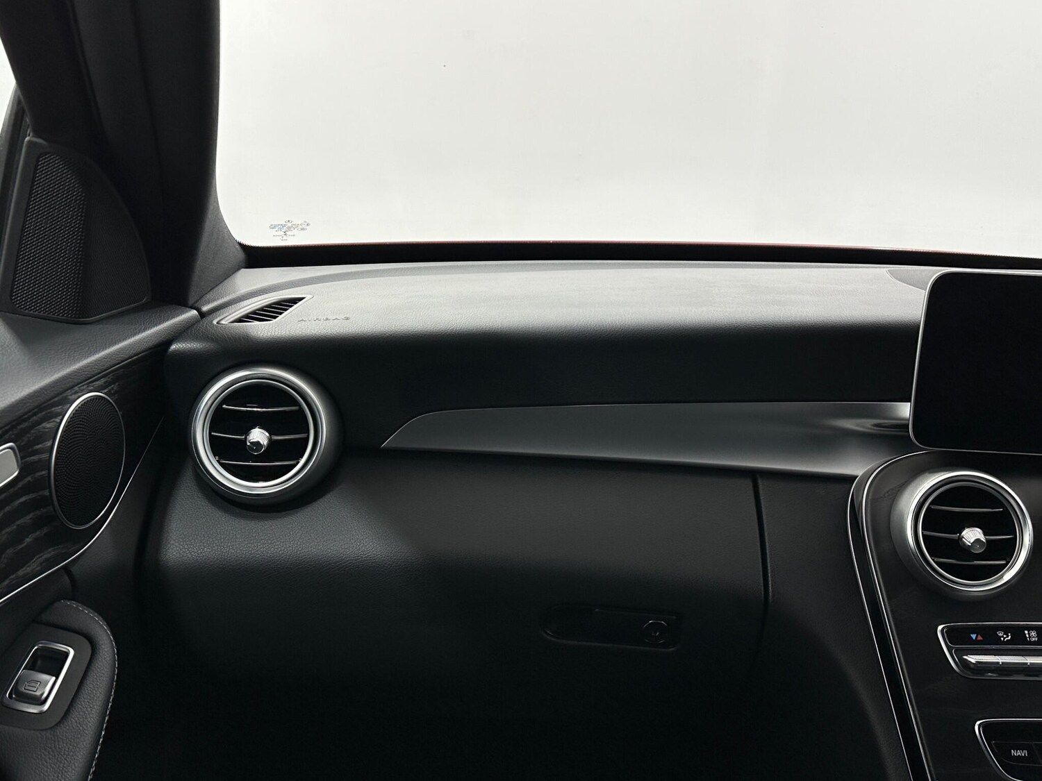 Used Mercedes-Benz C Class 2018 for sale - 77509965: Photo 31