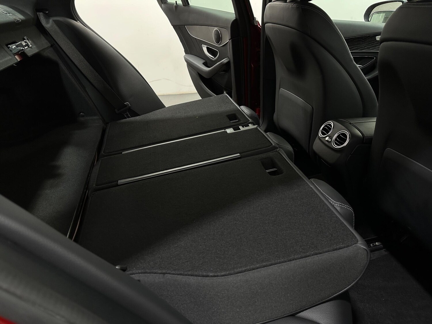 Used Mercedes-Benz C Class 2018 for sale - 77509965: Photo 48