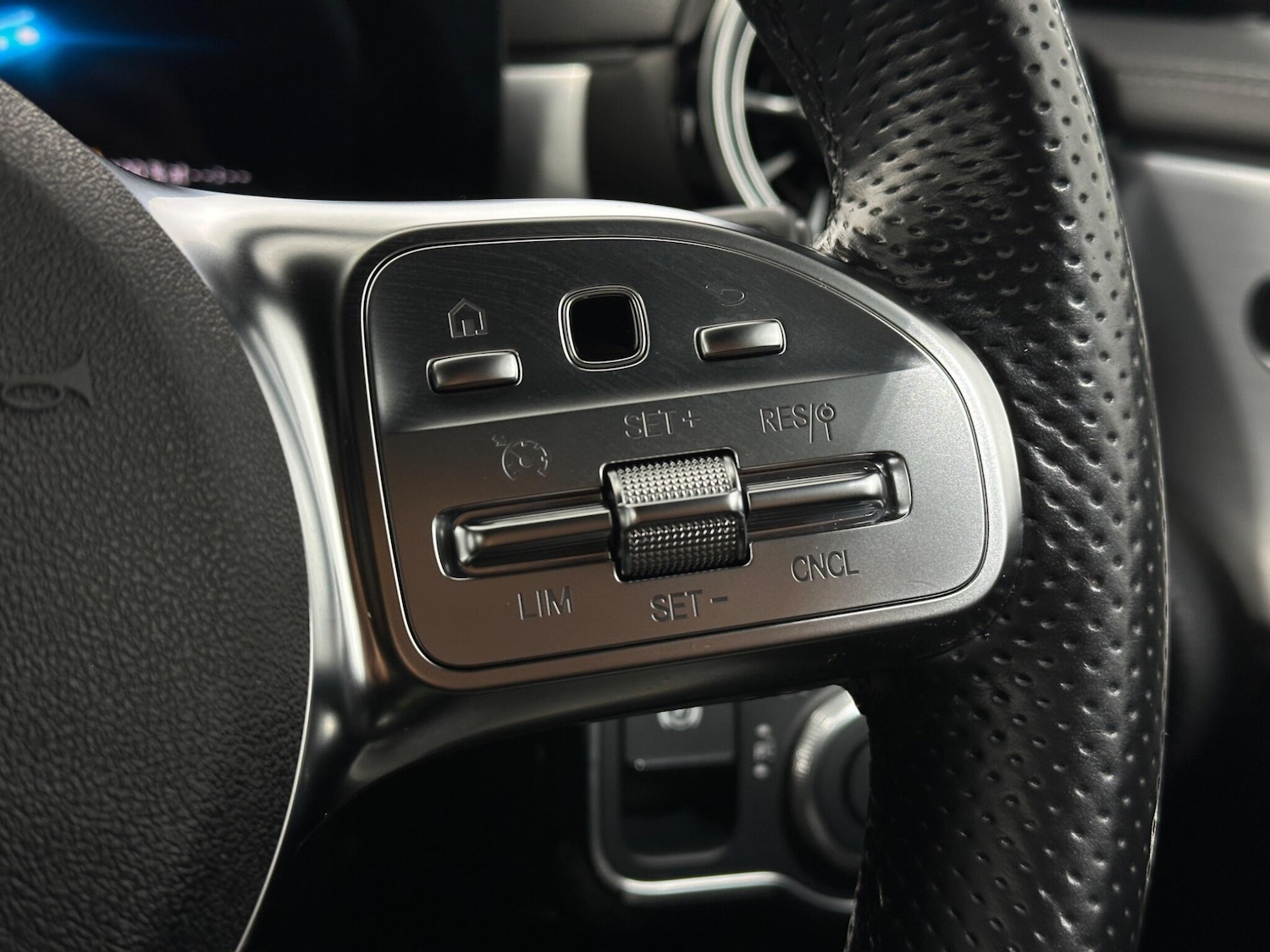 Used Mercedes-Benz CLA for sale - 77215438: Photo 14