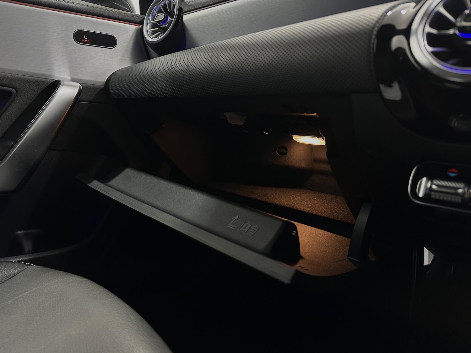 Used Mercedes-Benz CLA for sale - 77215438: Photo 28