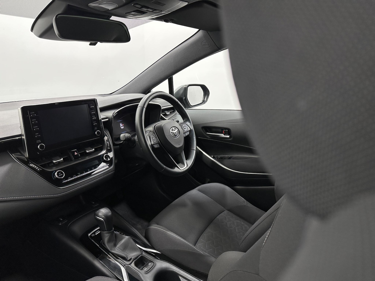 Used Toyota Corolla 2021 for sale - 77993603: Photo 30