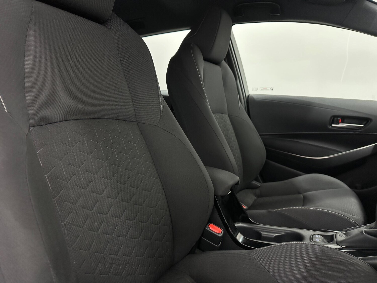 Used Toyota Corolla 2021 for sale - 77993603: Photo 32