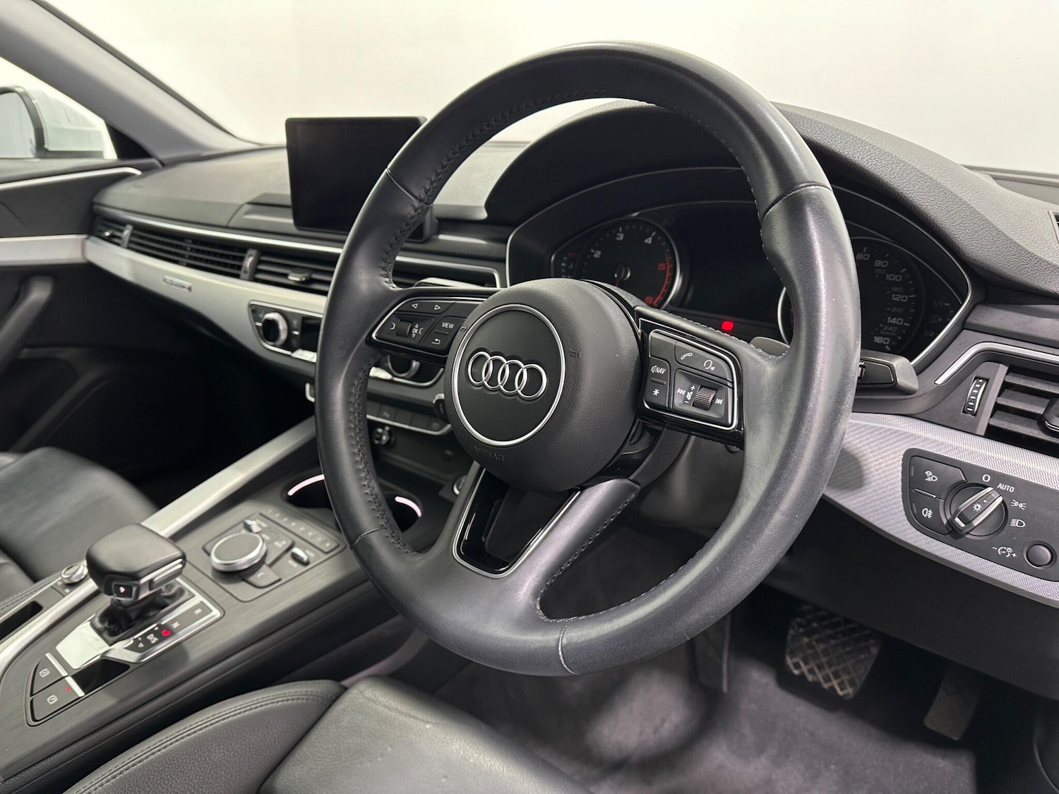 Used Audi A4 2019 for sale - 76878919: Photo 10