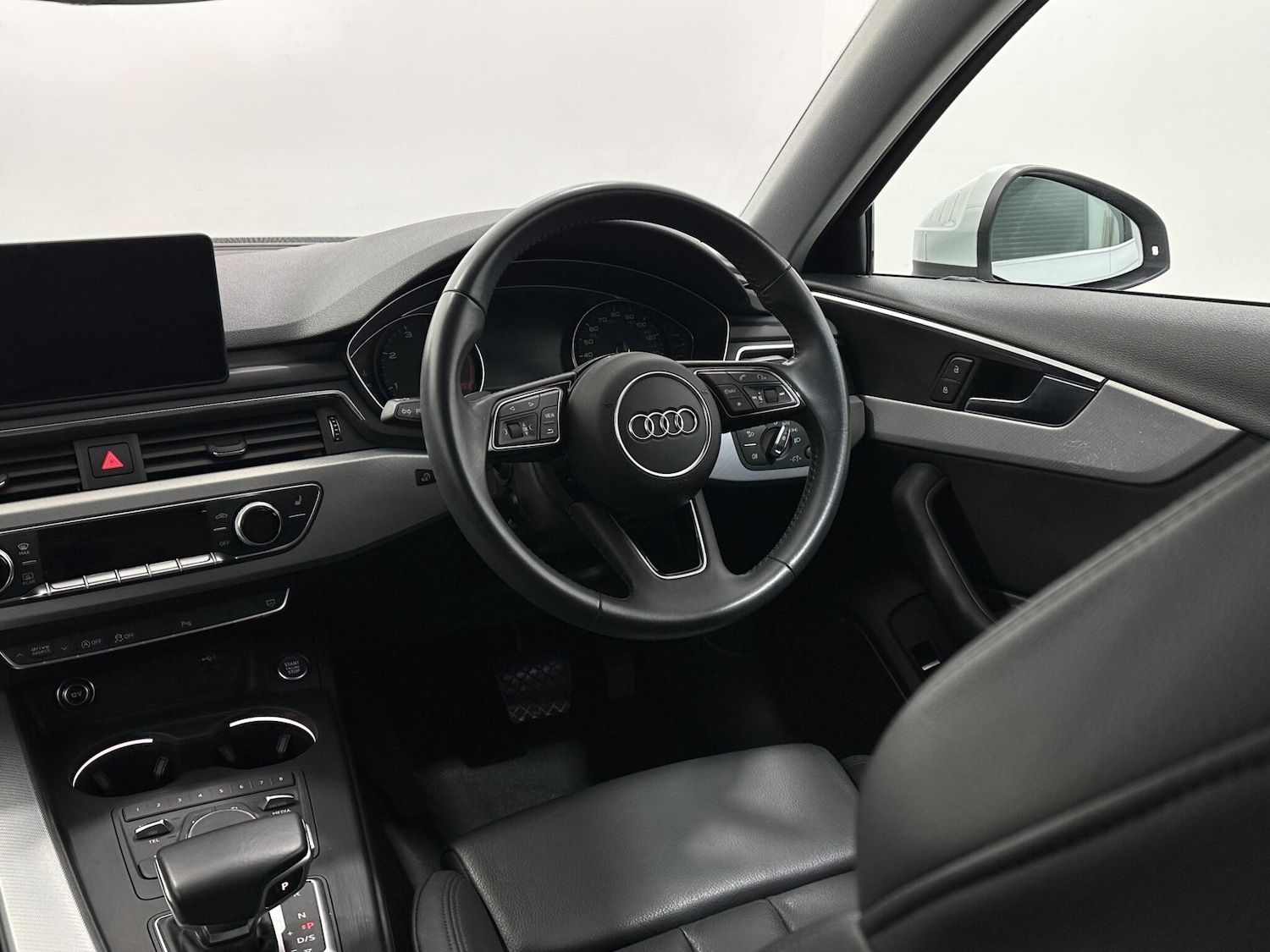 Used Audi A4 2019 for sale - 76878919: Photo 11