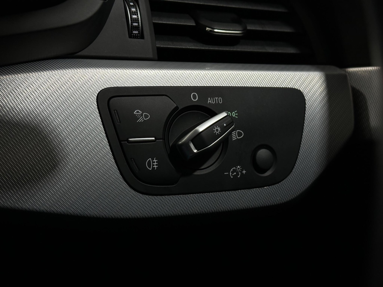 Used Audi A4 2019 for sale - 76878919: Photo 16