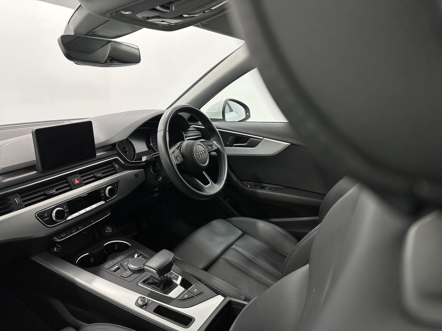 Used Audi A4 2019 for sale - 76878919: Photo 30