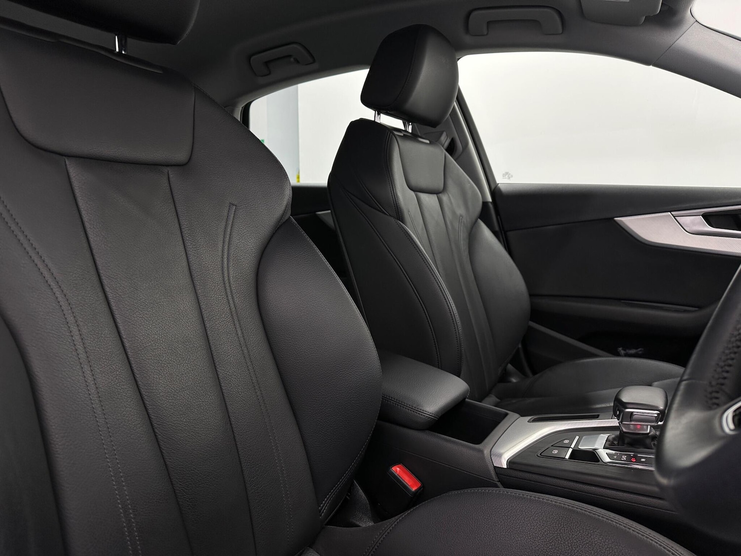 Used Audi A4 2019 for sale - 76878919: Photo 32