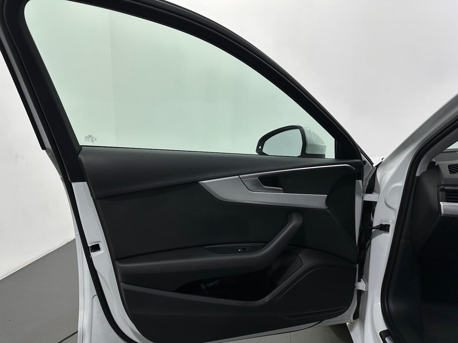 Used Audi A4 2019 for sale - 76878919: Photo 38