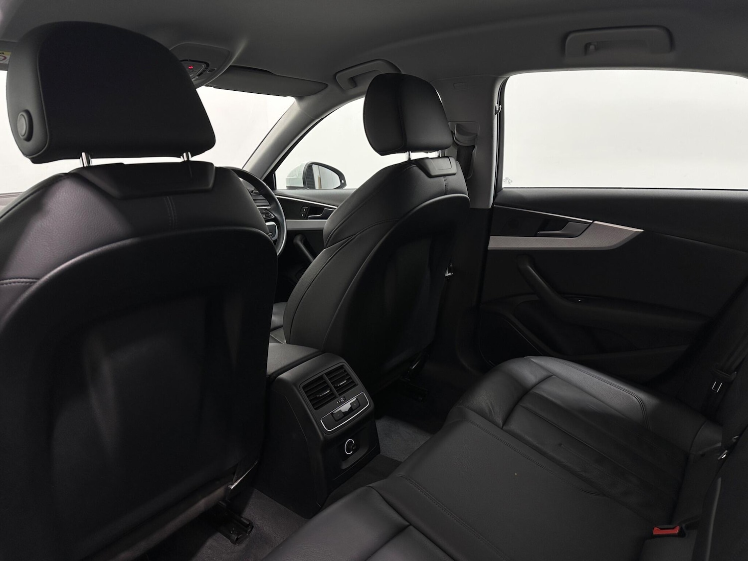 Used Audi A4 2019 for sale - 76878919: Photo 39