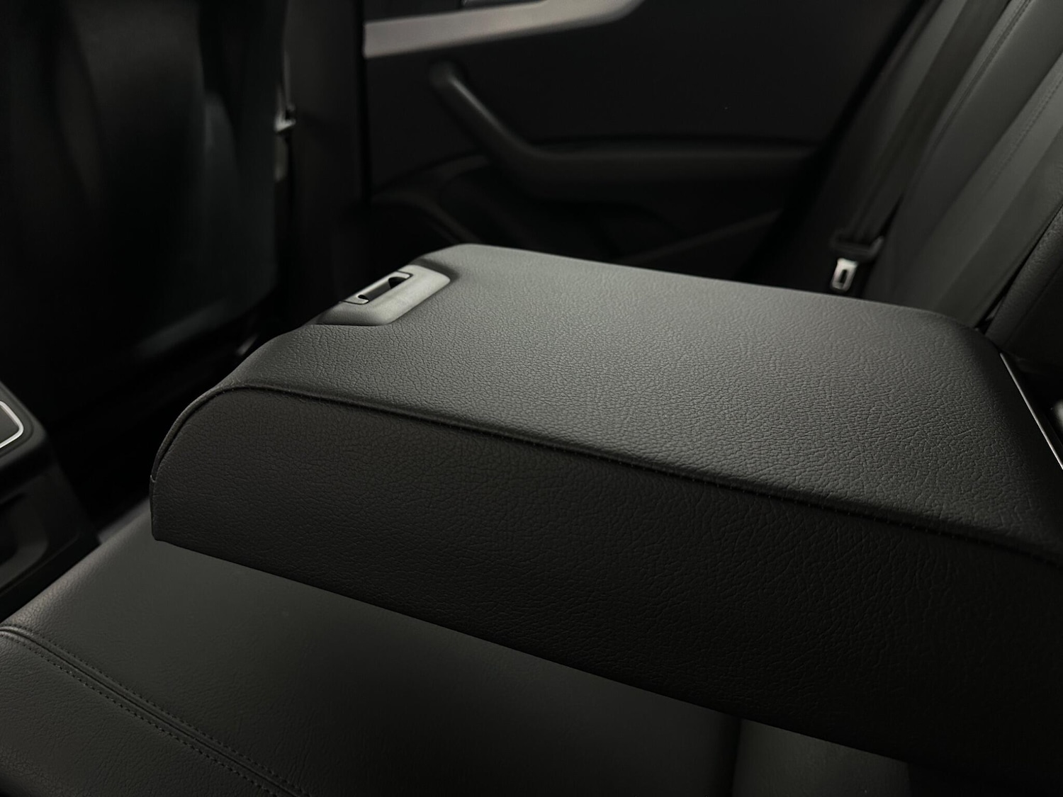 Used Audi A4 2019 for sale - 76878919: Photo 41