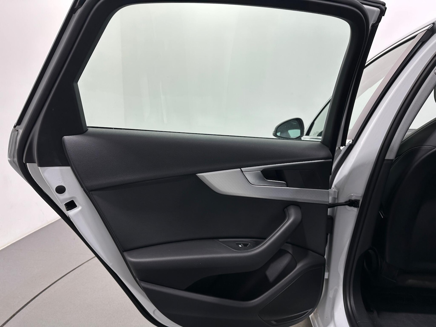 Used Audi A4 2019 for sale - 76878919: Photo 42