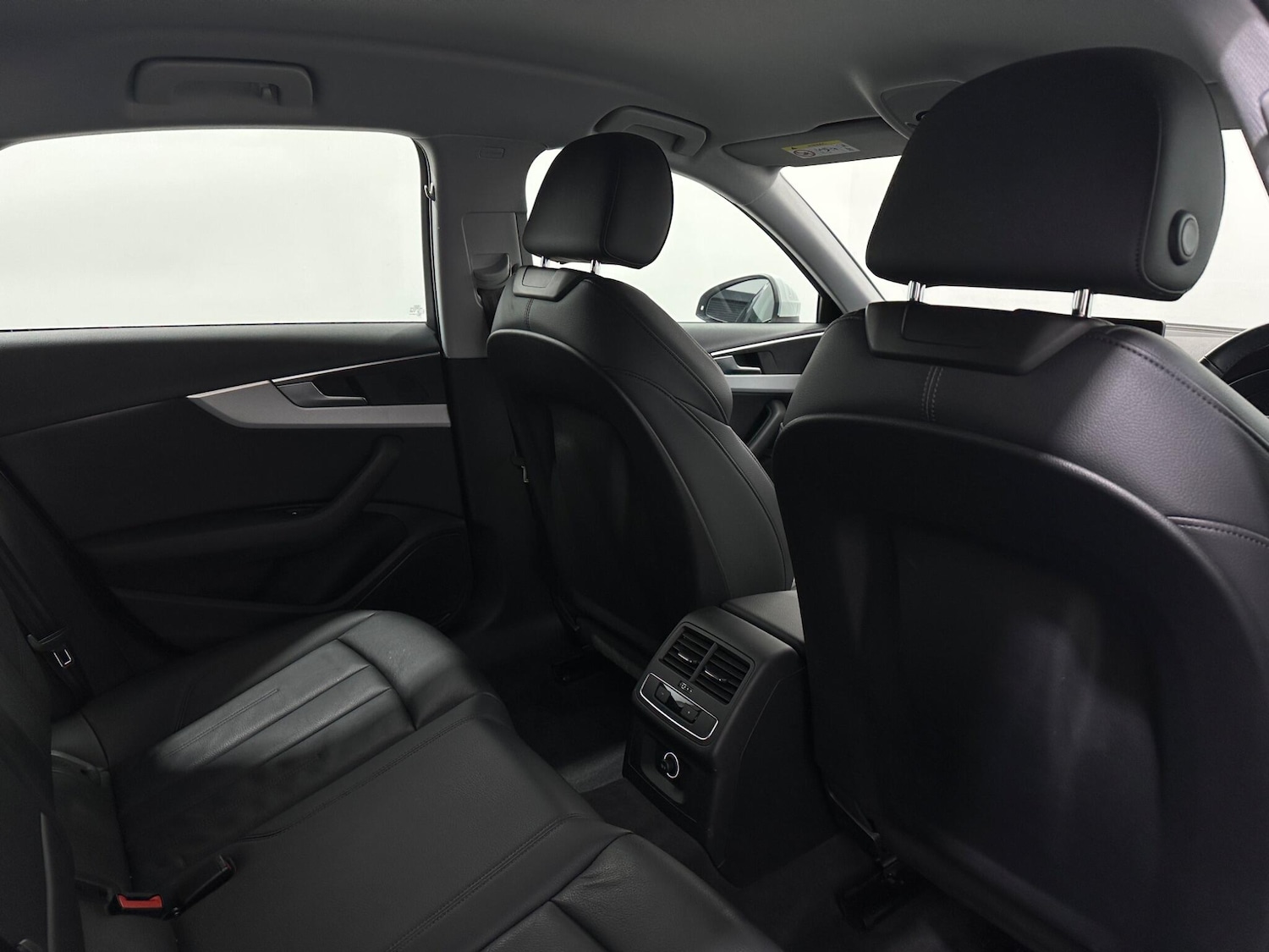 Used Audi A4 2019 for sale - 76878919: Photo 43