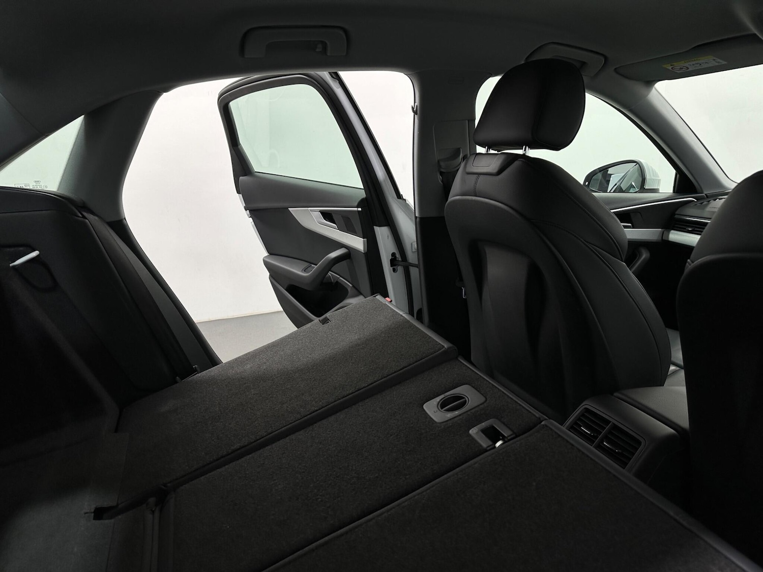 Used Audi A4 2019 for sale - 76878919: Photo 49