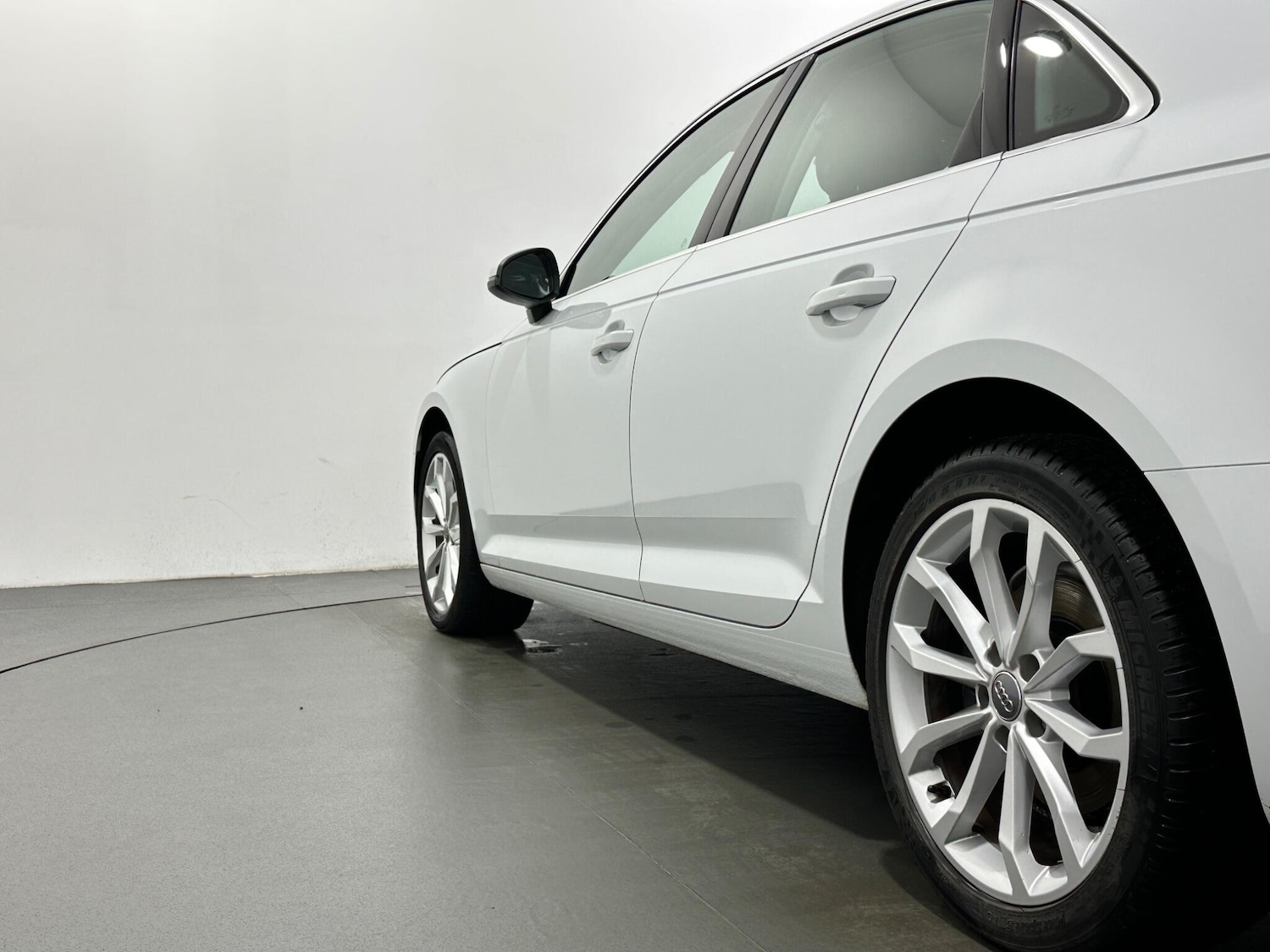 Used Audi A4 2019 for sale - 76878919: Photo 52