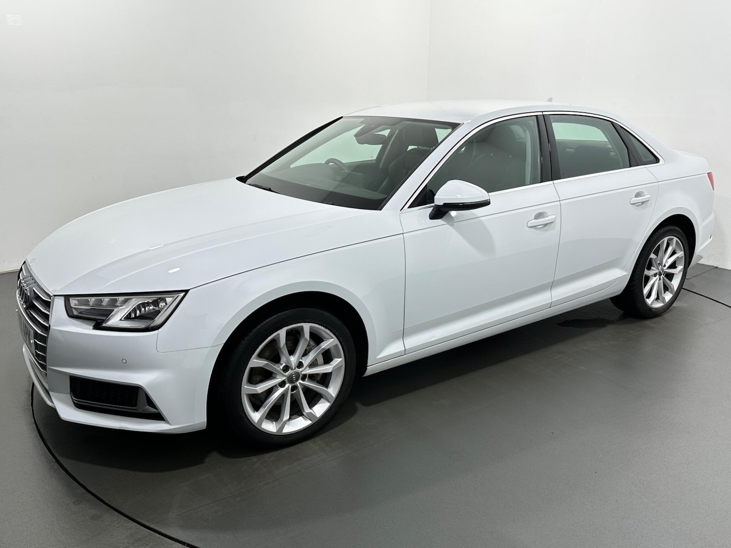 Used Audi A4 2019 for sale - 76878919: Photo 56