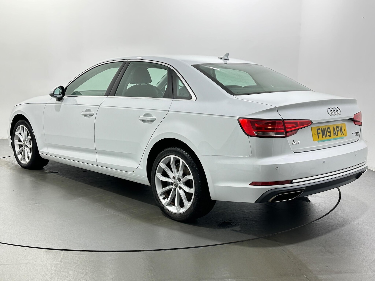 Used Audi A4 2019 for sale - 76878919: Photo 6
