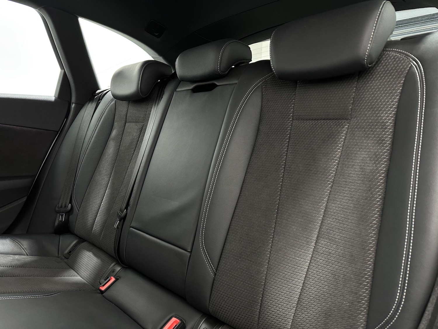 Used Audi A4 2019 for sale - 77131367: Photo 40