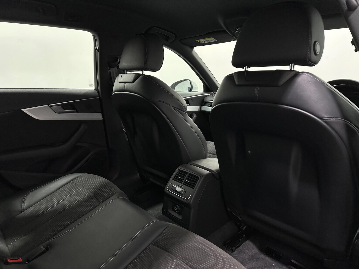 Used Audi A4 2019 for sale - 77131367: Photo 42