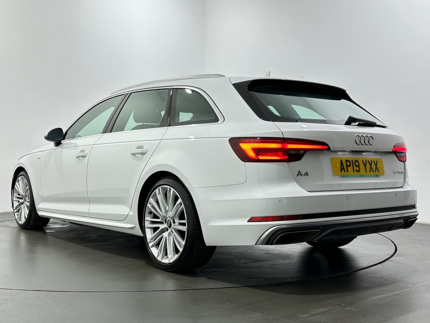 Used Audi A4 2019 for sale - 77131367: Photo 50