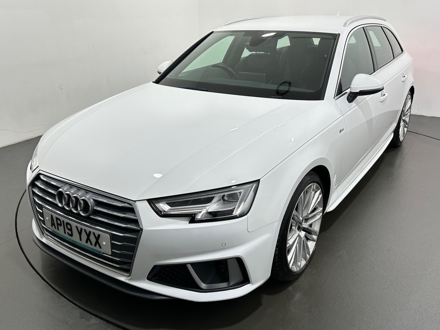 Used Audi A4 2019 for sale - 77131367: Photo 55